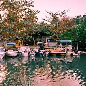 Resort Ceylon Dutch Trails, Pamunugama